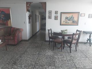 Foto 14 de VENTA APTO PISO 23- TORRE ARISTI - EXCELENTE Y HERMOSA VISTA.