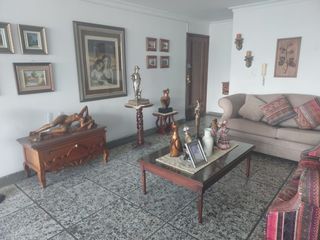 Foto 3 de VENTA APTO PISO 23- TORRE ARISTI - EXCELENTE Y HERMOSA VISTA.