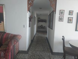 VENTA APTO PISO 23- TORRE ARISTI-EXCELENTE VISTA.