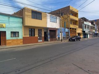 Foto 1 de La Union, Remato Casa Como Terreno en Zona Comercial - Trujillo La Libertad