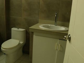 Foto 10 de AMPLIA Y LINDA CASA EN VENTA CON AZOTEA-  URB. SOL Y ARENA LOS EJIDOS- PIURA