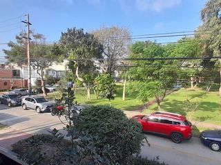 Vendo Casa Frente al Parque y Esquina – Lasarre – Cercado de Lima