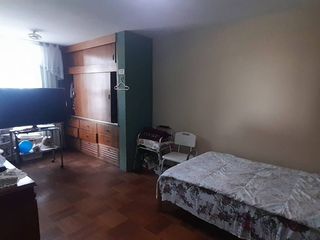 Vendo Casa Frente al Parque y Esquina – Lasarre – Cercado de Lima