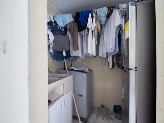 CAPRI HERMOSO APTO EN UNIDAD PISO 7