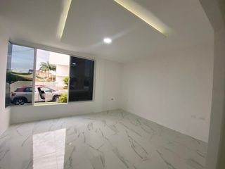 Foto 2 de Casa de Venta en Vía San Mateo, Manta, Ecuador