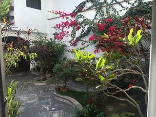 Foto 1 de EXCELENTE CASA, ARQUITECTURA MUY CALIDA CON GRAN TERRAZA
