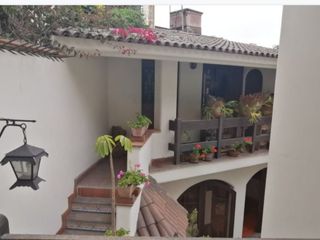 Foto 12 de EXCELENTE CASA, ARQUITECTURA MUY CALIDA CON GRAN TERRAZA