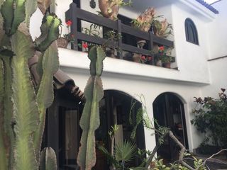 Foto 4 de EXCELENTE CASA, ARQUITECTURA MUY CALIDA CON GRAN TERRAZA