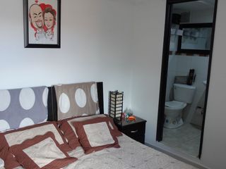 Vendo apartamento en excelente estado  en el Tintal con Piscina, sexto piso con 3 habitaciones cera de la Av gauyacanes