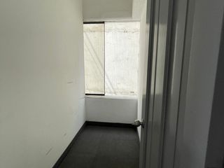 Foto 23 de VENTA O ALQUILER DE OFICINA COMERCIAL EN AV. PRINCIPAL, SANTA CATALINA