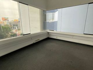 Foto 17 de VENTA O ALQUILER DE OFICINA COMERCIAL EN AV. PRINCIPAL, SANTA CATALINA