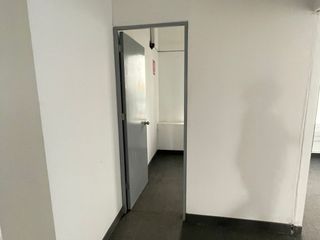 Foto 16 de VENTA O ALQUILER DE OFICINA COMERCIAL EN AV. PRINCIPAL, SANTA CATALINA