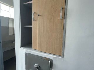 Foto 21 de VENTA O ALQUILER DE OFICINA COMERCIAL EN AV. PRINCIPAL, SANTA CATALINA