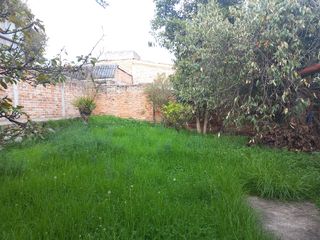 Foto 2 de CASA DE TRES DEPARTAMENTOS Y AREA VERDE EN VENTA, EN EL CENTRO DE LA CIUDAD SECTOR UNIVERSIDAD CATOLICA