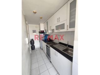 Foto 1 de Se Vende Departamento Con Ascensor En Condominio La Alameda Del Agustino