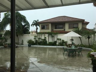 Foto 26 de Venta Casa Samborondon con Dormitorio Master Planta Baja y Planta Alta