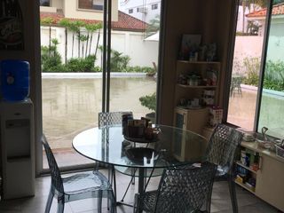 Foto 27 de Venta Casa Samborondon con Dormitorio Master Planta Baja y Planta Alta