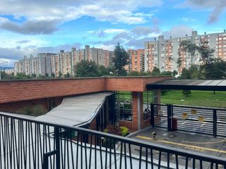 Apartamento en venta con vista panoramica en conjunto ClubHouse en Hayuelos