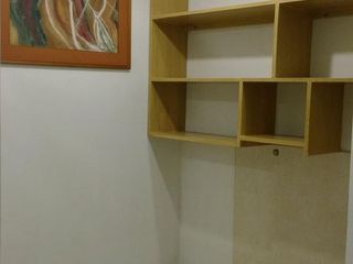 SE REMATA TRIPLEX A UNA CUADRA DE LA AV. LA MARINA