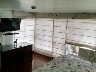 SE REMATA TRIPLEX A UNA CUADRA DE LA AV. LA MARINA