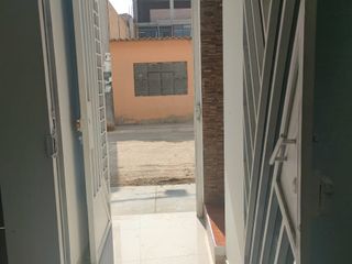 CASA DE ESTRENO DE 3 PISOS EN LA UNIÓN – POMALCA- CHICLAYO.