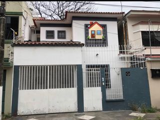 En venta casa en kennedy Norte Guayaquil- Ecuador