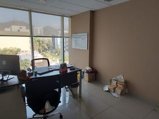 Foto 13 de Oficina Implementada de 233 m² con Vista a Los Jades en Santiago de Surco