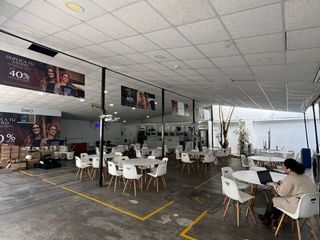 Foto 12 de GRAN LOCAL COMERCIAL SAN ISIDRO