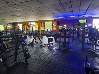 LOCAL COMERCIAL CON GIMNASIO GUABAL LA SELVA