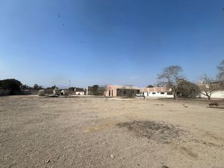 Foto 5 de LURIN, ALQUILO Huertos de Villena. Terreno para depósito, con oficina administrativa.