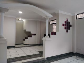 Foto 2 de CASA DE VENTA ,RENTERA, EN  ALBORADA XIV ETAPA MZ 6, NORTE DE GUAYAQUIL