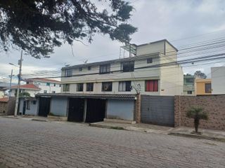 Oportunidad, Amplia Casa de 178 m2, 4 dormitorios en Calderón.