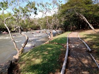 VENDO LOTE Y CASA EN CONSTRUCCIÓN RESERVA DE RIÓ CLARO JAMUNDI