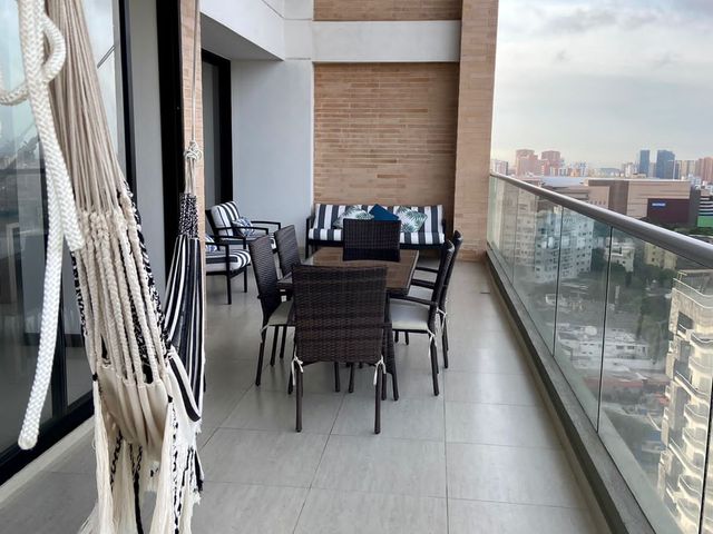 VENDO EXCLUSIVO APARTAMENTO EN EL SECTOR DE ALTO PRADO.