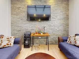 Oportunidad Venta Departamento primer piso con patio y garaje cubierto  Pinar Bajo, La Concepción Cerca de La Florida - Quito Norte