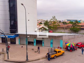 Foto 1 de Haz Crecer tu Empresa: Local Comercial en el Sector de Salud y Comercio de Machala