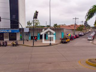Foto 9 de Haz Crecer tu Empresa: Local Comercial en el Sector de Salud y Comercio de Machala