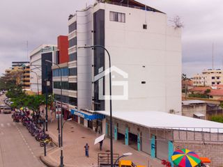 Foto 4 de Haz Crecer tu Empresa: Local Comercial en el Sector de Salud y Comercio de Machala