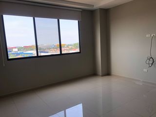 alquiler de departamento de 2 dormitorios con parqueo subterráneo frente a El Dorado
