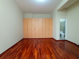 Departamento en Alquiler con Ambientes Amplios en Chacarilla, San Borja 3 dormitorios