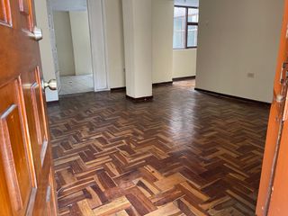 Foto 1 de Rento Oficina de 90 m2 en la Avenida  América