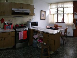 Foto 7 de CASA 2 PISOS + AIRES - AT: 304.00 M2 - AC:378.00 M2 * 7 DORMITORIOS * 6 BAÑOS * 2 COCHERAS