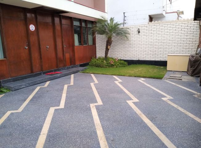 place photo 18