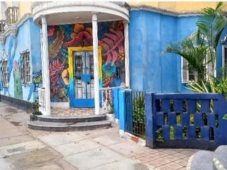 CASA DE UNA PLANTA EN PRIMER PISO