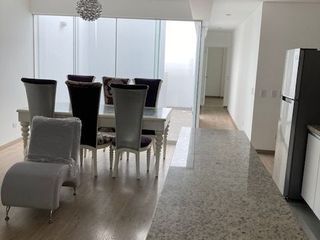 Vendo lindo departamento de 138 m2, primer piso y 2 dormitorios en Miraflores,
