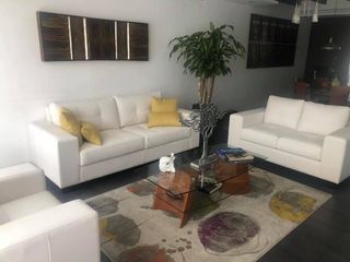 Foto 1 de Venta de Casa, Sector San Juan de Cumbaya, facil acceso a Ruta Viva y Simon Bolivar