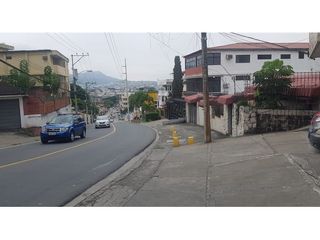 Departamento + Suite independiente en venta en Lomas de Urdesa