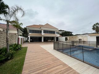 Foto 39 de Venta de casa en Biblos Samborondón