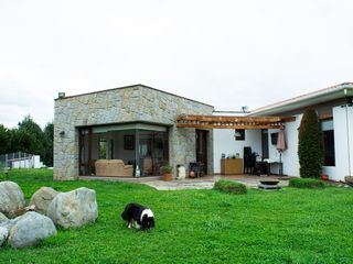 Foto 39 de Lujosa Casa de 4 Dormitorios con Amplia Area Verde en Exclusiva Urbanización El Álamo