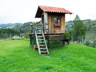 Foto 41 de Lujosa Casa de 4 Dormitorios con Amplia Area Verde en Exclusiva Urbanización El Álamo